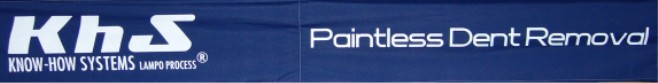 Werbedruck in Siebdruck auf blauen Volant vom Schirpa-Schirmpavillon